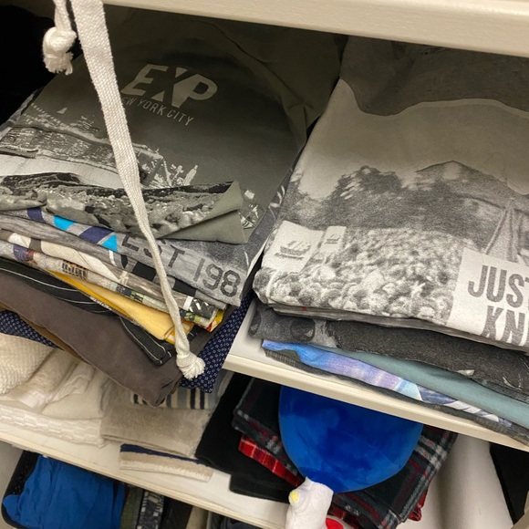 Express Graphic Tees - Black and Gray -15 shirts - Picture 1 of 5